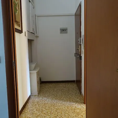 Elias Bed & Breakfast 2*