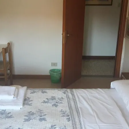 Elias Bed & Breakfast